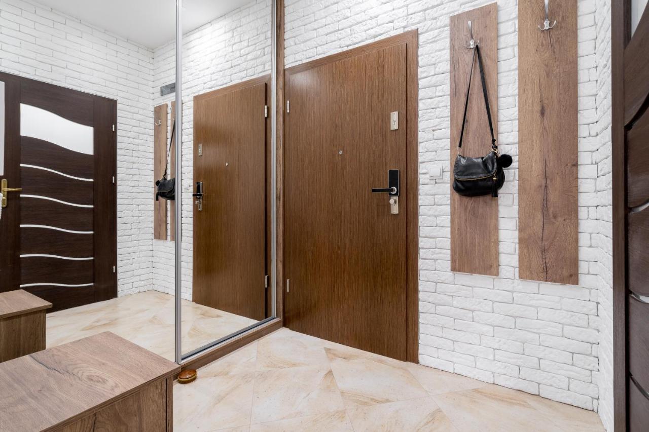 Apartament G11 Z Miejscem Parkingowym Torun Bagian luar foto